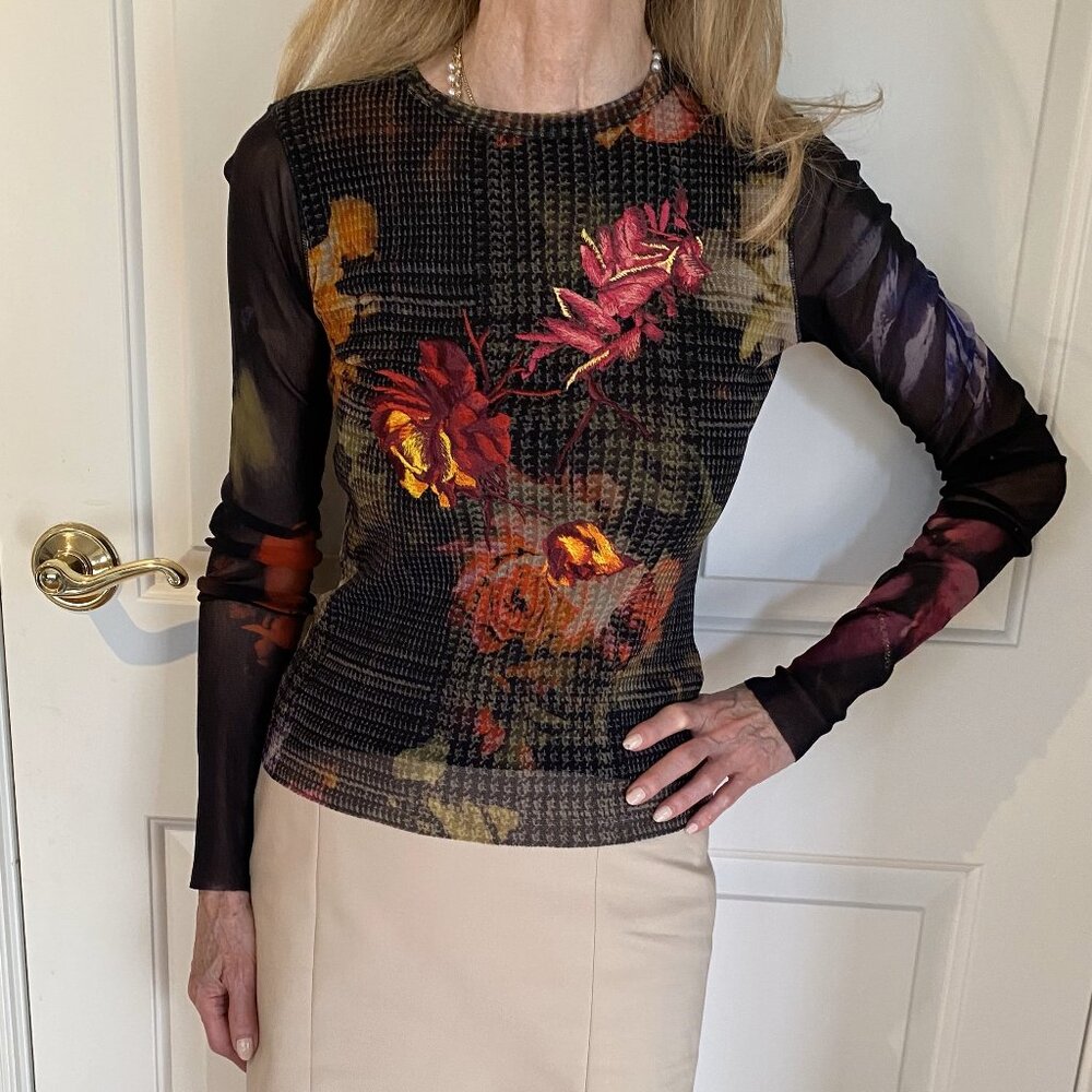 Colorful, lightweight, machine wash top, L